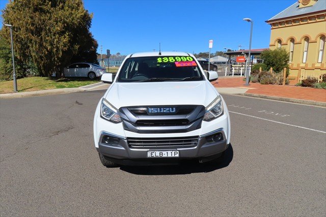 2020 Isuzu MU-X LS-M