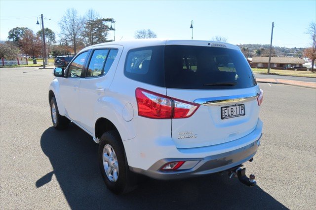 2020 Isuzu MU-X LS-M