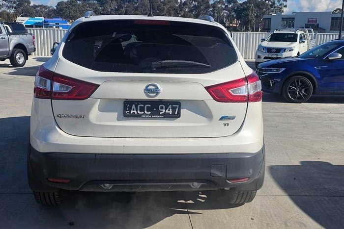 2015 Nissan QASHQAI Ti