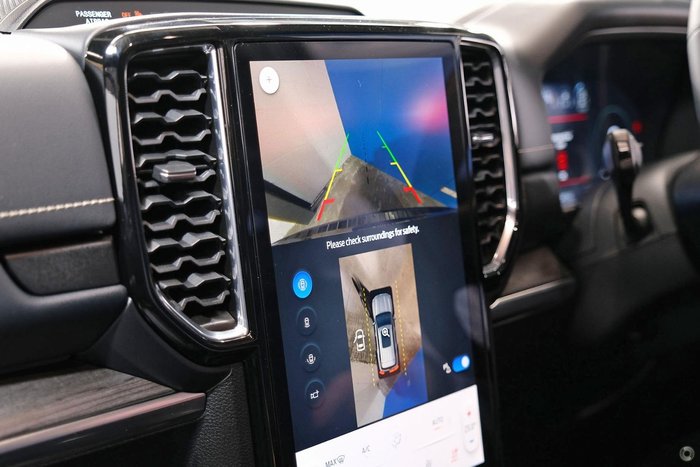 2025 Ford Everest Platinum