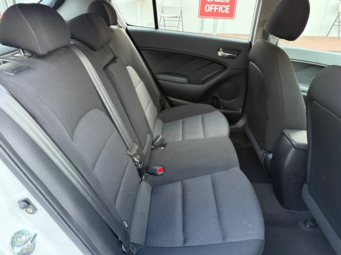 2018 KIA CERATO SPORT NAV PE