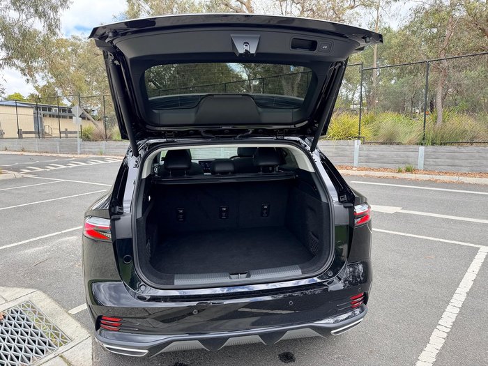 2025 MG HS Essence AS33 MY25 Black Pearl