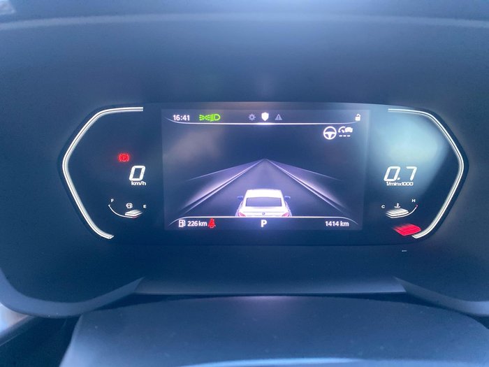 2025 MG MG5 Essence MY25 Dover White