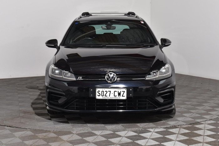 2017 Volkswagen Golf R Wolfsburg Edition