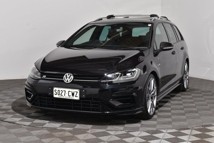 2017 Volkswagen Golf R Wolfsburg Edition