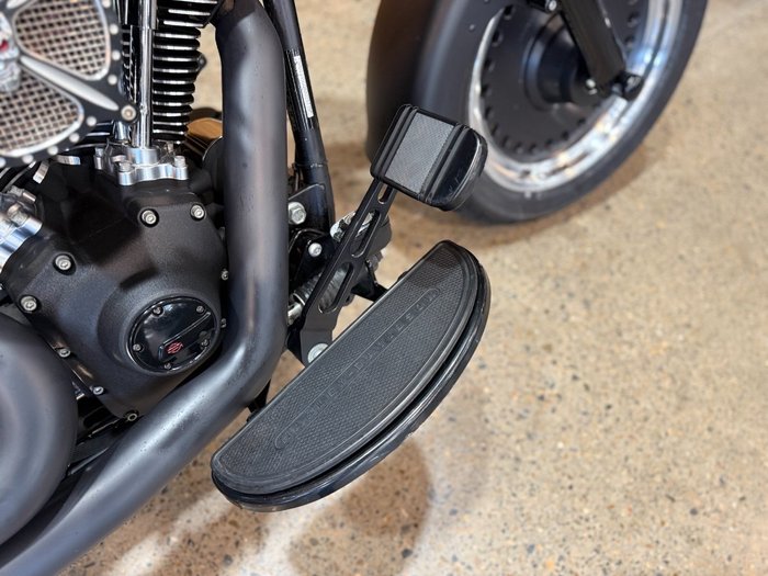 2010 Harley-davidson FLSTFB FAT BOY LO Black