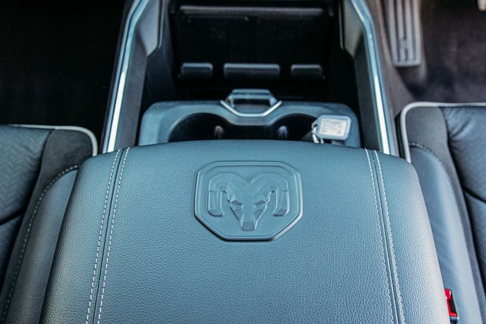 2024 RAM 1500 Laramie Sport Hurricane SO RamBox