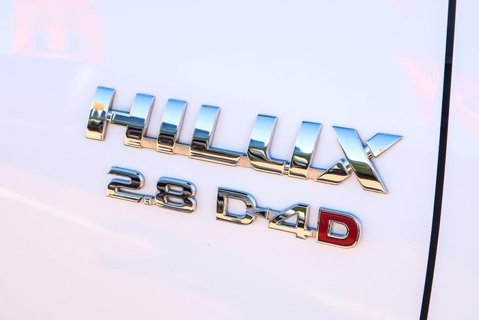 2021 Toyota Hilux SR5