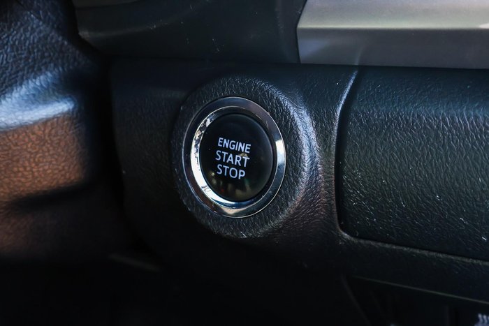 2021 Toyota Hilux SR5