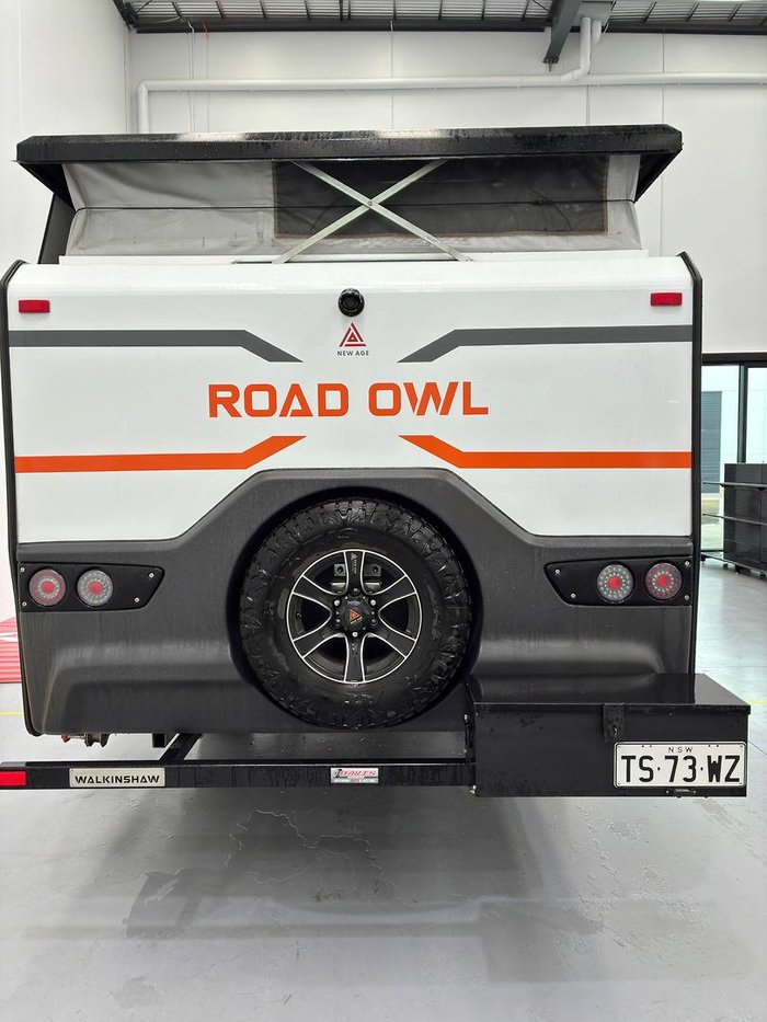 2022 New Age Caravans Rp16er Adventurer