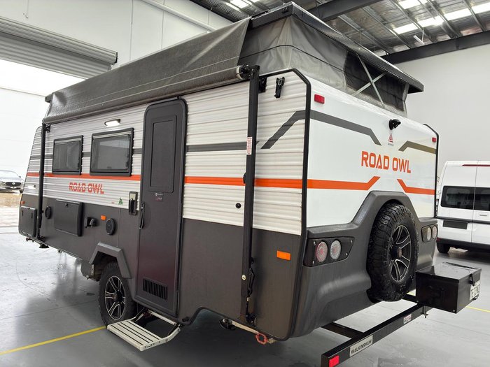 2022 New Age Caravans Rp16er Adventurer
