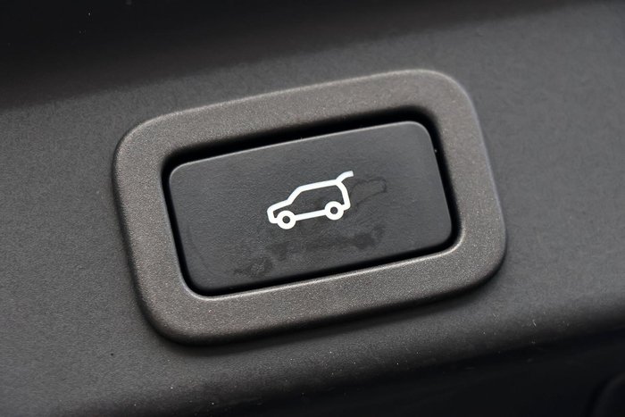 2022 Jaguar F-PACE P250 R-Dynamic SE