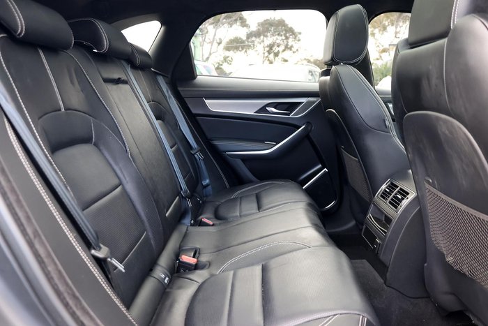 2022 Jaguar F-PACE P250 R-Dynamic SE