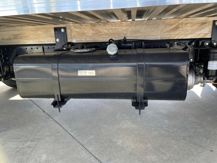 2025 Fuso Canter 515 White