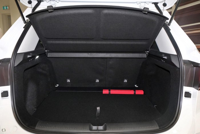 2025 MG ZS Essence ZS32 MY25 Dover White