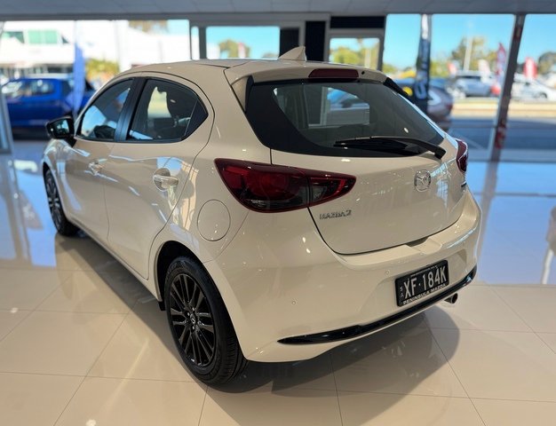 2025 MAZDA MAZDA2