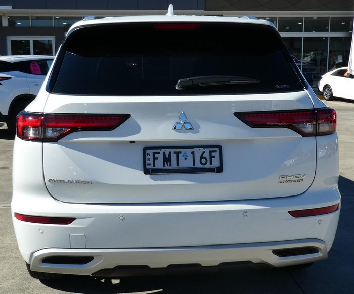 2024 Mitsubishi Outlander PHEV Exceed