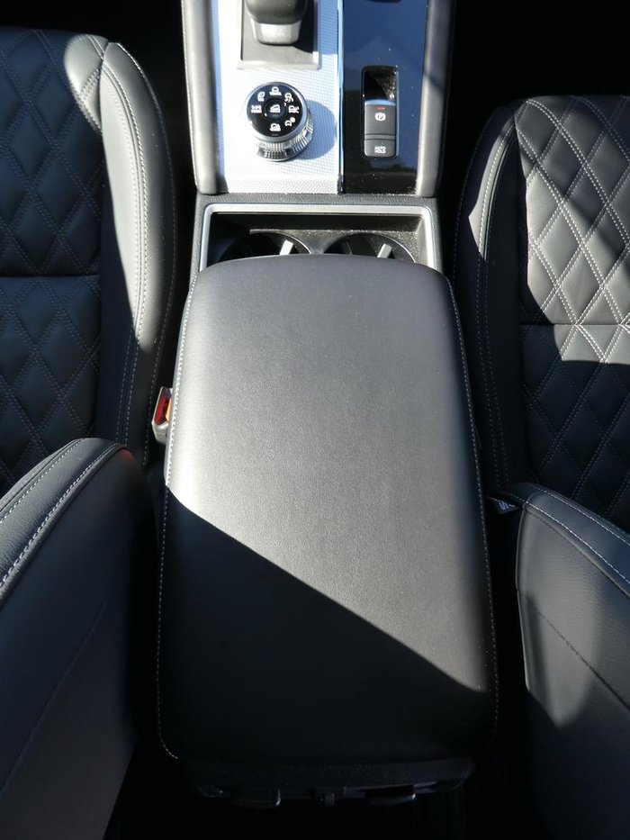 2024 Mitsubishi Outlander PHEV Exceed