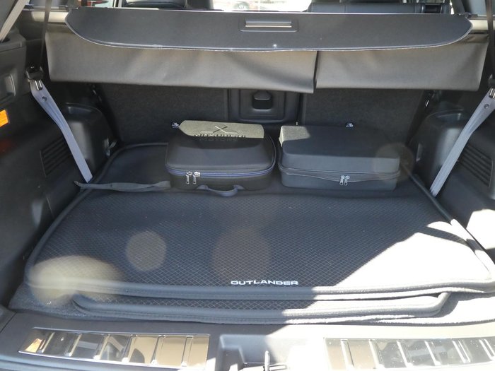 2024 Mitsubishi Outlander PHEV Exceed