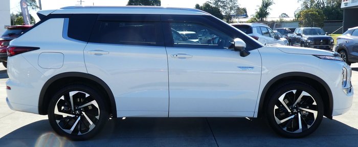 2024 Mitsubishi Outlander PHEV Exceed