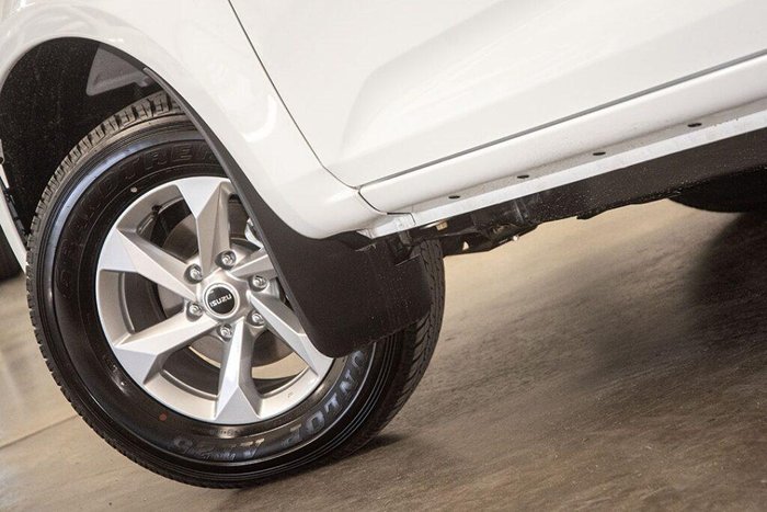 2025 Isuzu D-MAX LS-M