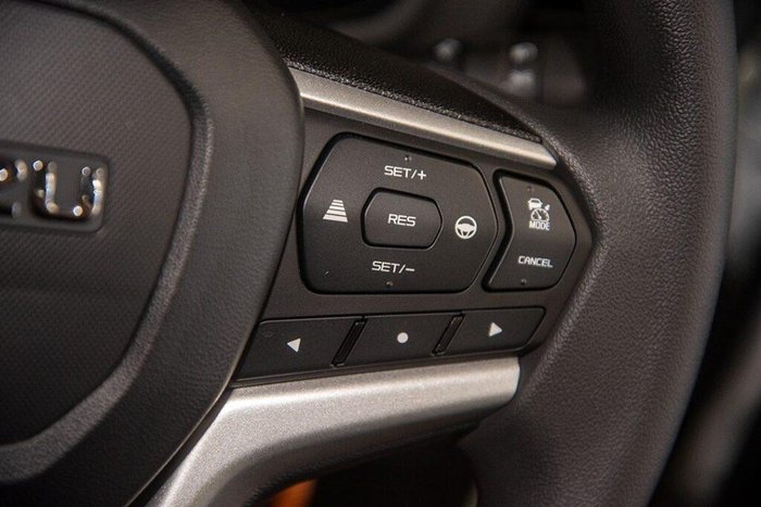 2025 Isuzu D-MAX LS-M