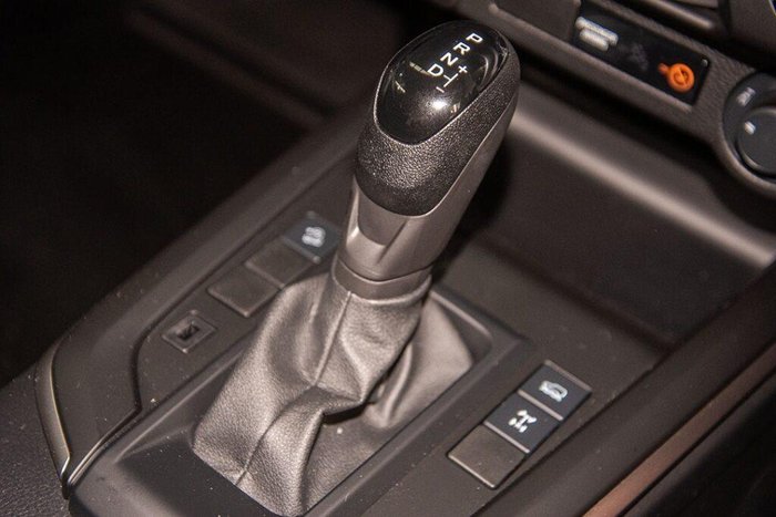 2025 Isuzu D-MAX LS-M