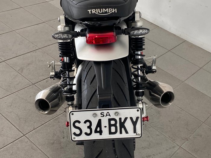 2020 Triumph Speed Twin 1200 Speed Twin Black