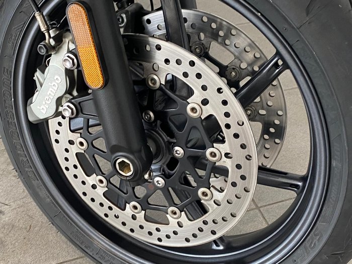 2020 Triumph Speed Twin 1200 Speed Twin Black