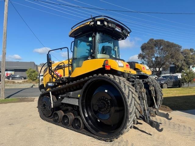 2018 Challenger Mt740 Tractor Yellow