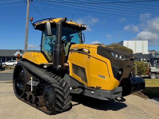 2018 Challenger Mt740 Tractor Yellow