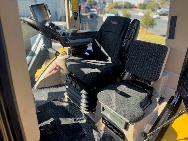 2018 Challenger Mt740 Tractor Yellow