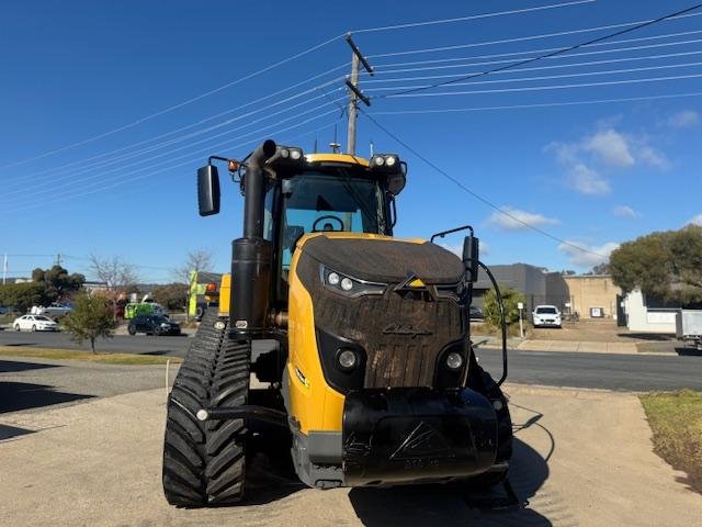 2018 Challenger Mt740 Tractor Yellow
