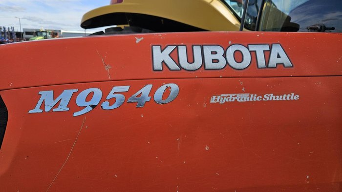 2012 Kubota M9540 Orange