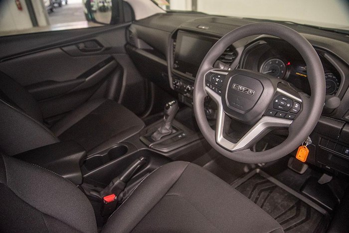 2025 Isuzu D-MAX SX