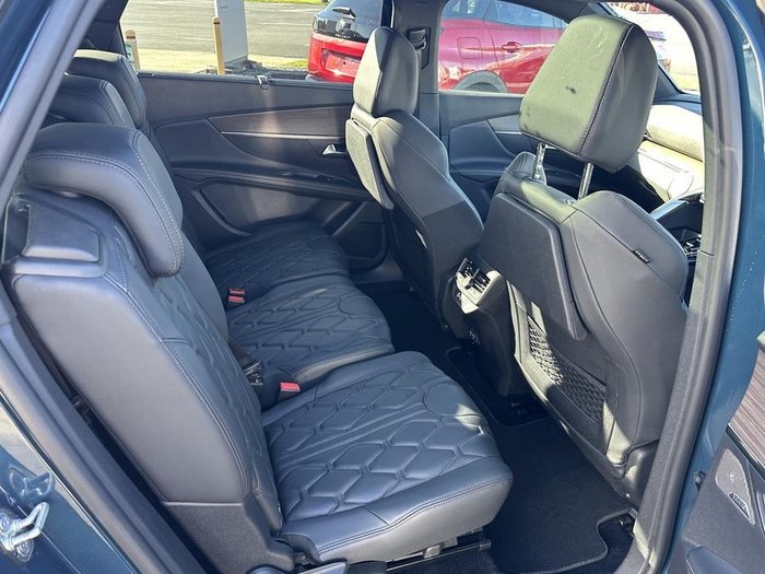 2023 Peugeot 5008 GT Sport