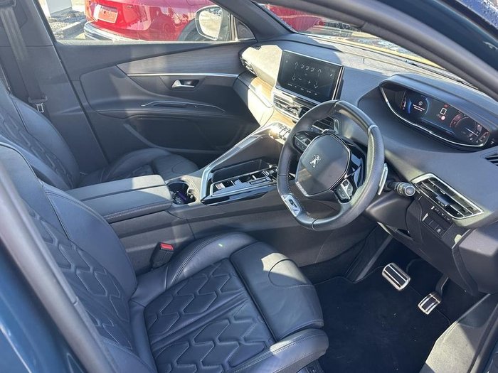 2023 Peugeot 5008 GT Sport