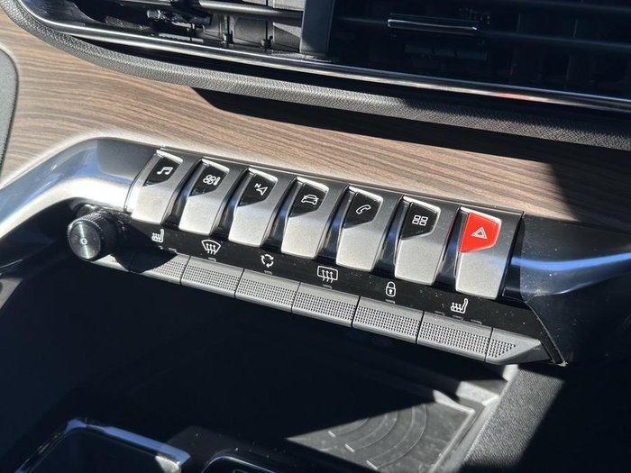 2023 Peugeot 5008 GT Sport