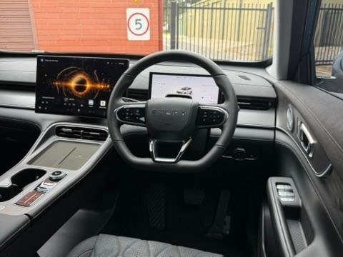 2025 Chery Tiggo 8 Super Hybrid Urban