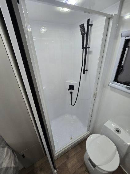 2024 JB Caravans Jb Touring (Queen Bed)