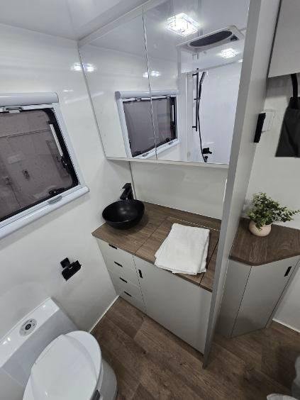 2024 JB Caravans Jb Touring (Queen Bed)