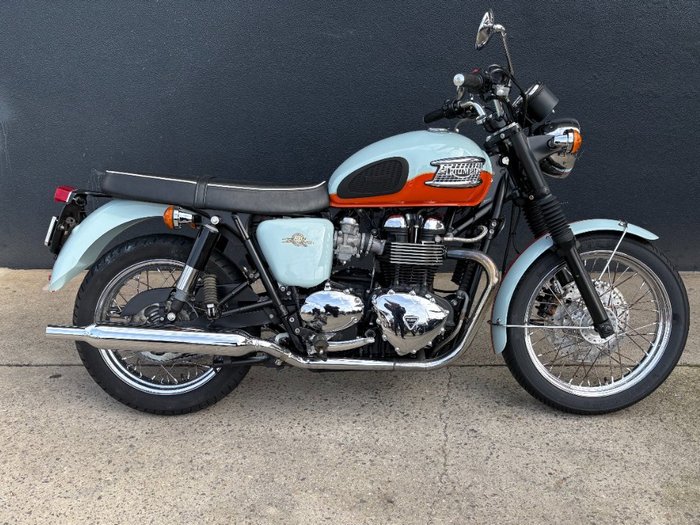2009 Triumph BONNEVILLE T100 BLUE