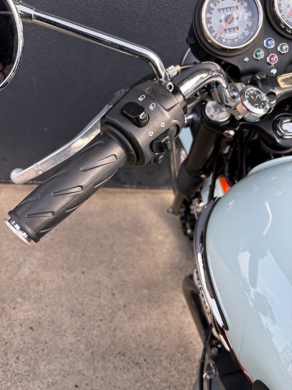 2009 Triumph BONNEVILLE T100 BLUE