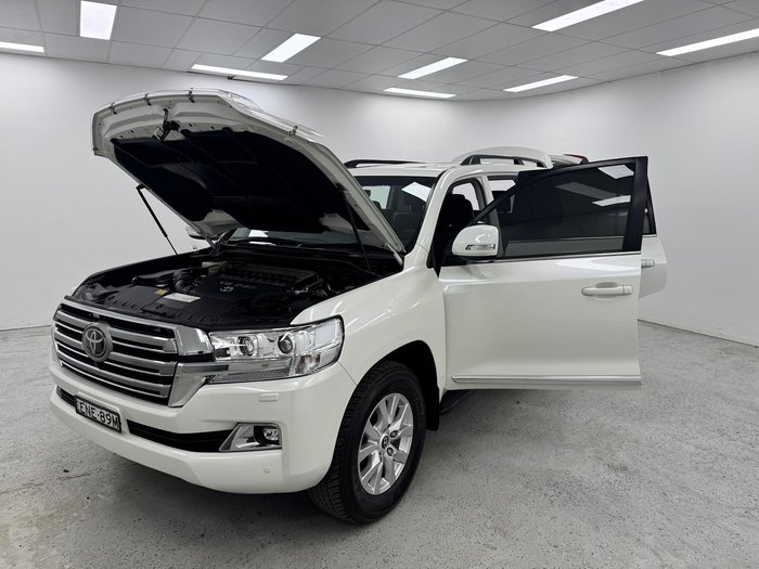 2021 Toyota Landcruiser Sahara VDJ200R 4X4 Dual Range Crystal Pearl