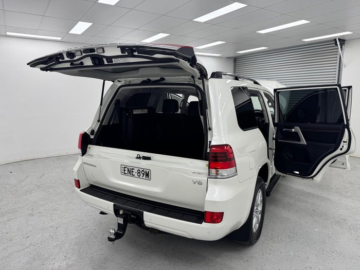 2021 Toyota Landcruiser Sahara VDJ200R 4X4 Dual Range Crystal Pearl