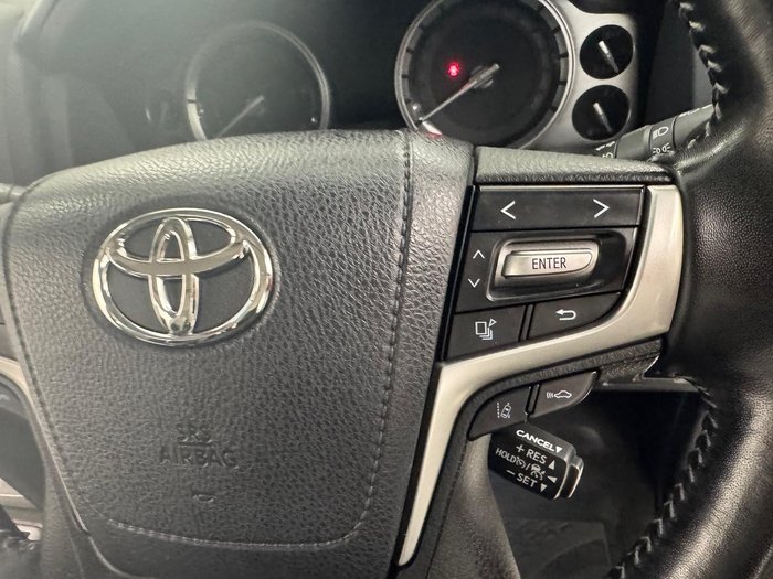2021 Toyota Landcruiser Sahara VDJ200R 4X4 Dual Range Crystal Pearl