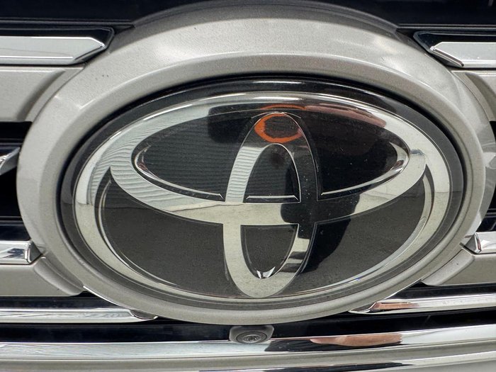 2021 Toyota Landcruiser Sahara VDJ200R 4X4 Dual Range Crystal Pearl