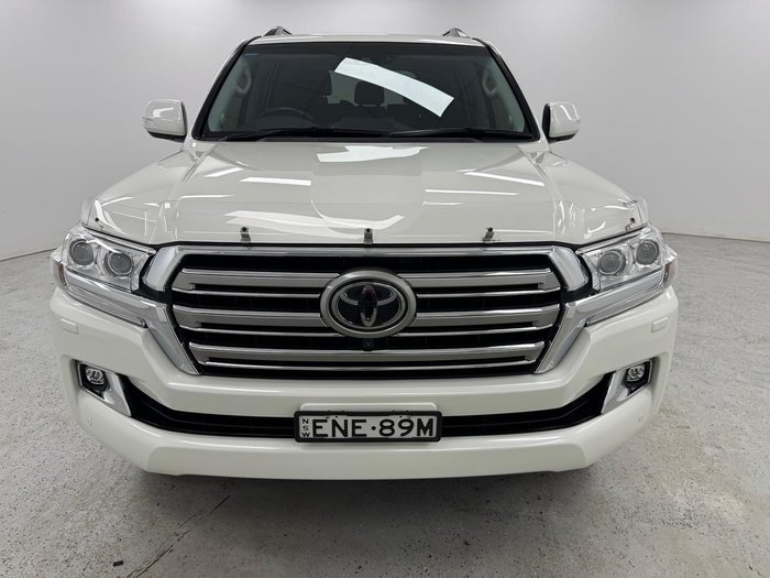 2021 Toyota Landcruiser Sahara VDJ200R 4X4 Dual Range Crystal Pearl