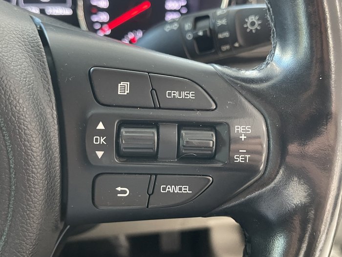 2018 Kia Carnival SLi