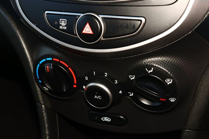 2017 Hyundai Accent Active